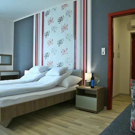 Sugo Panzio Bed & Breakfast Baja Luaran gambar